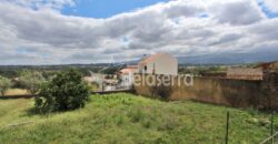 Casa de Habitação em Tourais