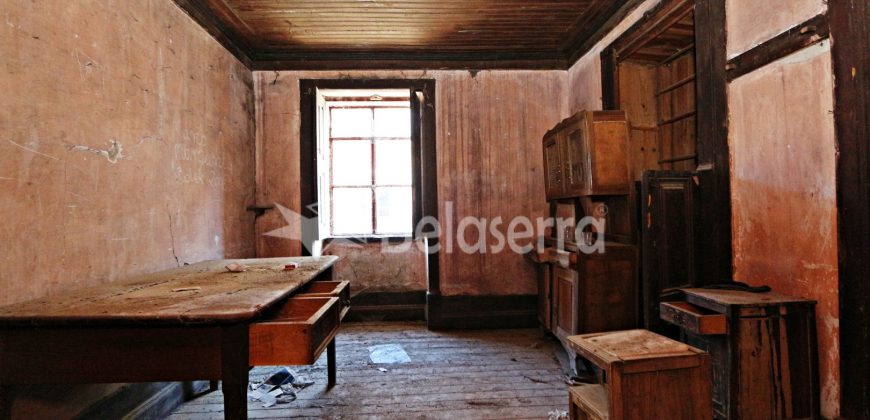 Casa de habitação em Pinhanços