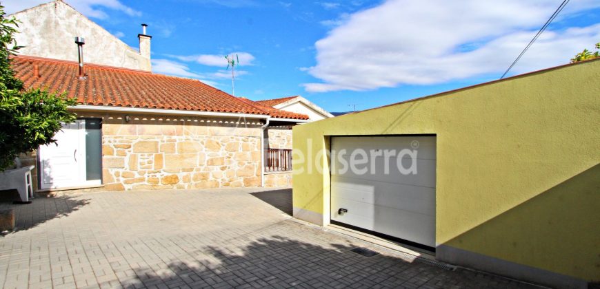 Casa de habitação em Pinhanços