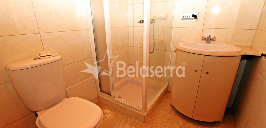 Casa de habitação em Pinhanços