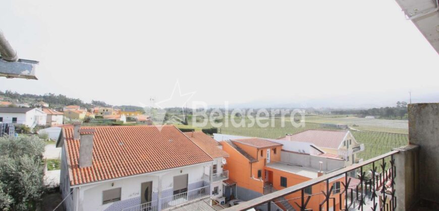 Apartamento T2 em Pinhanços