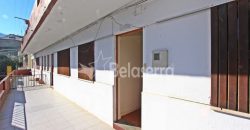 Prédio de habitação/comércio