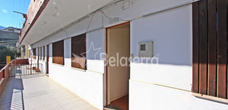 Prédio de habitação/comércio