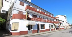 Prédio de habitação/comércio