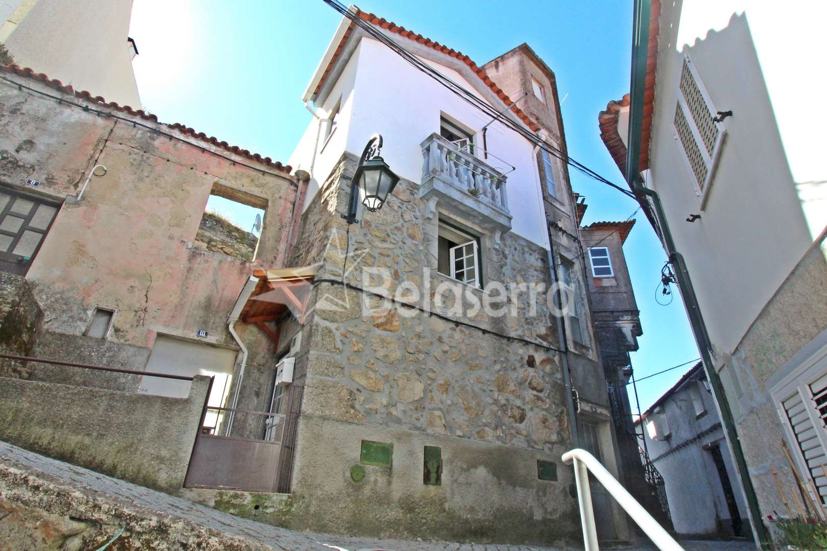 Moradia T1 em Gouveia Belaserra Mediação Imobiliária / Real Estate Seia