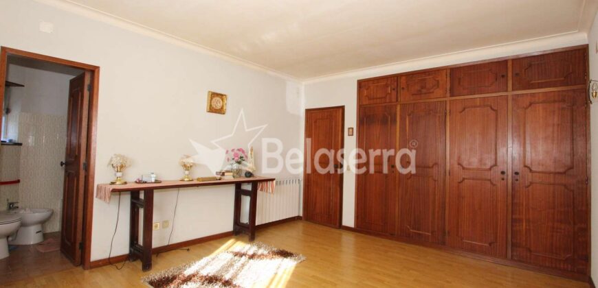 Moradia T5 no centro de Seia