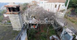 Casa de habitação para recuperar nas Corgas