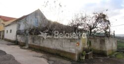 Casa de habitação para recuperar nas Corgas