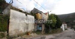 Casa de habitação para recuperar nas Corgas