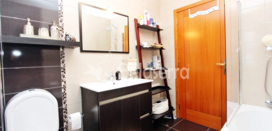 Apartamento T2 semi-novo em Seia