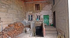 2 Moradias em Pinhanços com terrenos