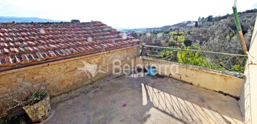 2 Moradias em Pinhanços com terrenos