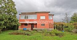 Moradia com terreno em Nespereira