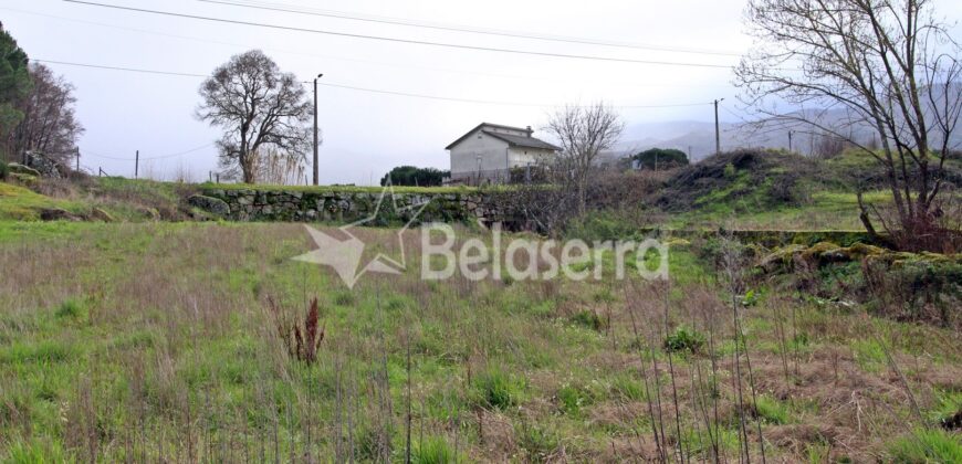 Moradia com Terreno em Pinhanços