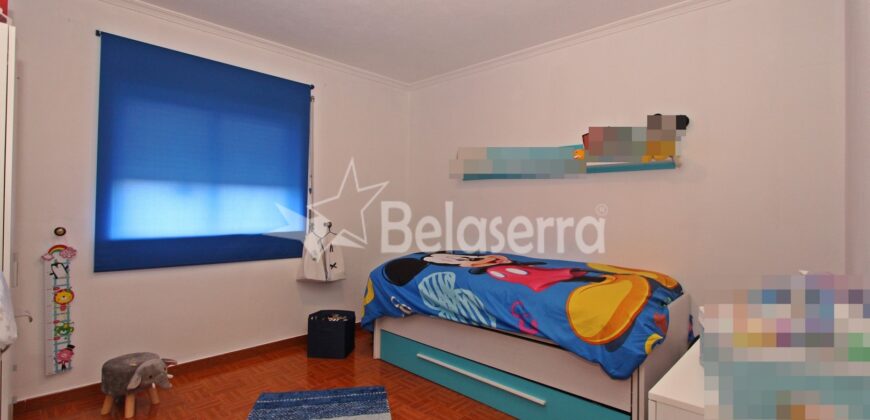 Moradia com Terreno em Pinhanços
