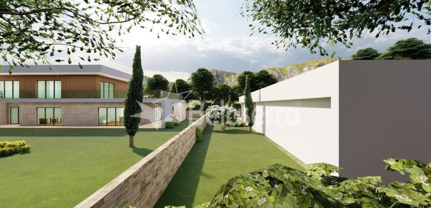 Terreno com possibilidade de construção no Eirô
