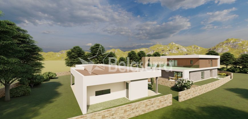 Terreno com possibilidade de construção no Eirô