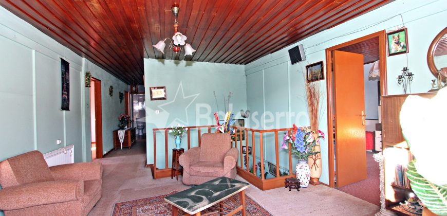 2 Moradias em Pinhanços com terrenos