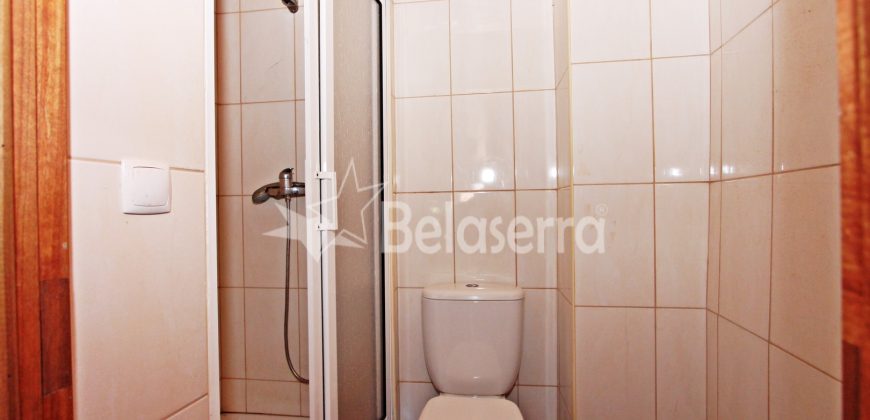 2 Moradias em Pinhanços com terrenos