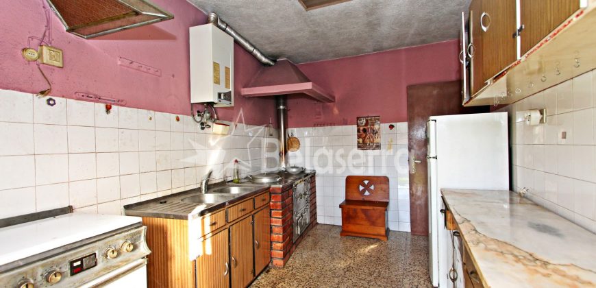 2 Moradias em Pinhanços com terrenos