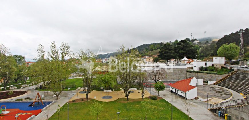 Prédio em Seia Junto ao Parque Municipal
