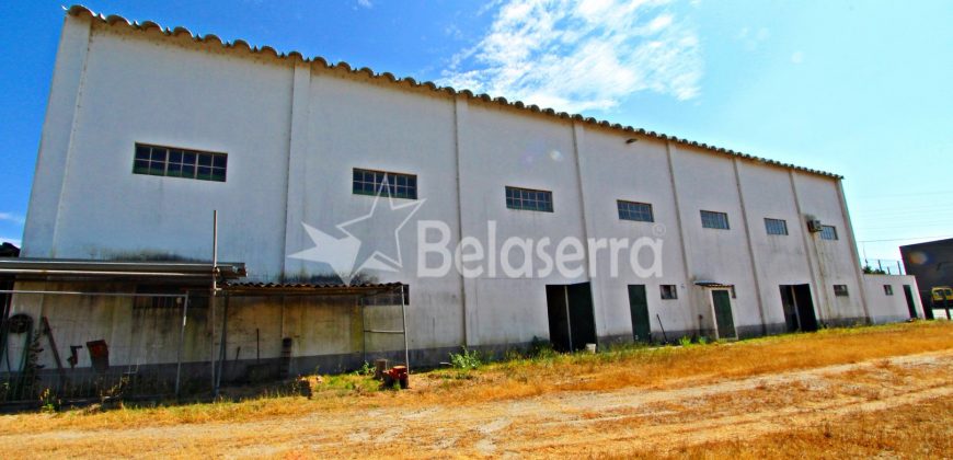 Pavilhão no Parque industrial de Paranhos da Beira