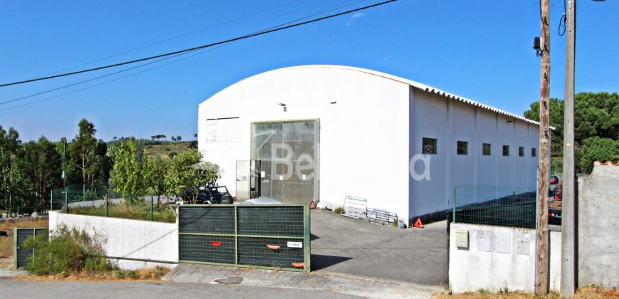 Pavilhão no Parque industrial de Paranhos da Beira