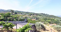 Casa de Pedra nos Vales