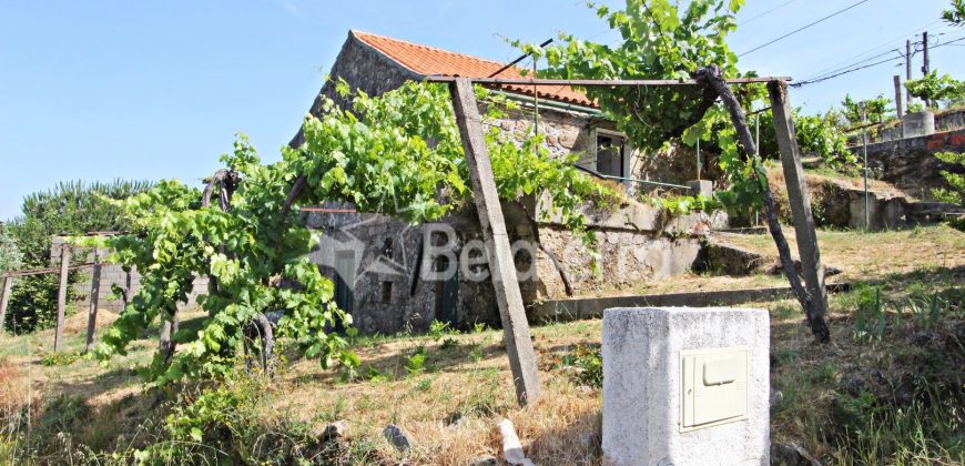 Casa de Pedra nos Vales