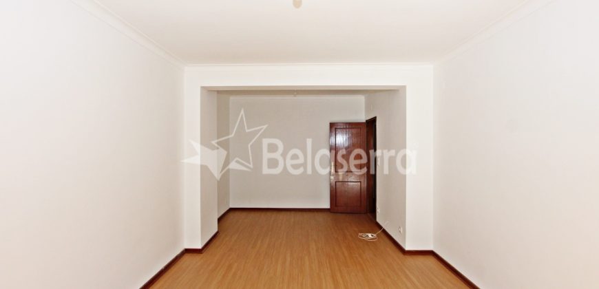Apartamento T3 Junto ao Centro de Saúde