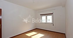 Apartamento T3 Junto ao Centro de Saúde