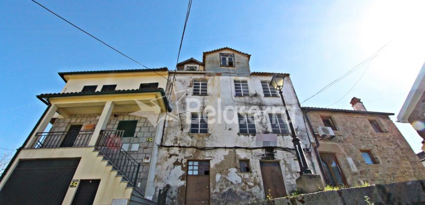 Prédio para Remodelar no Centro Histórico de Seia
