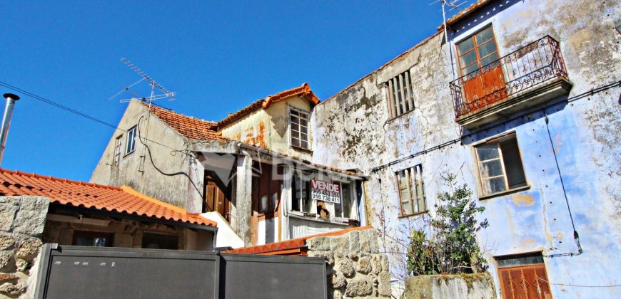 Prédio para Remodelar no Centro Histórico de Seia
