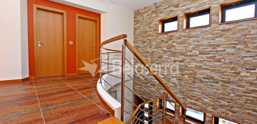 Excelente Moradia em Quintela