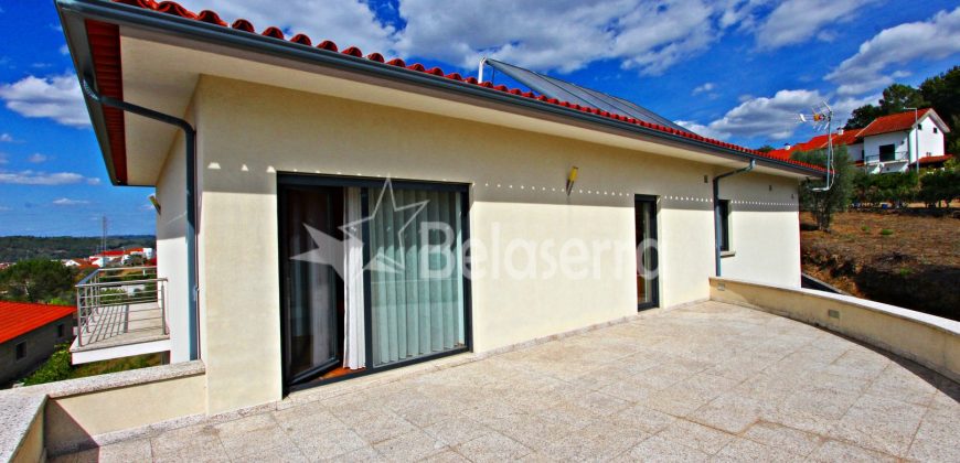 Excelente Moradia em Quintela