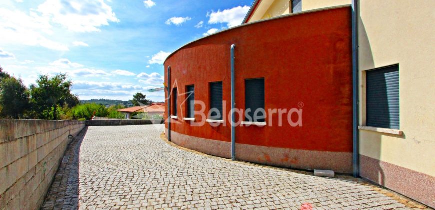 Excelente Moradia em Quintela