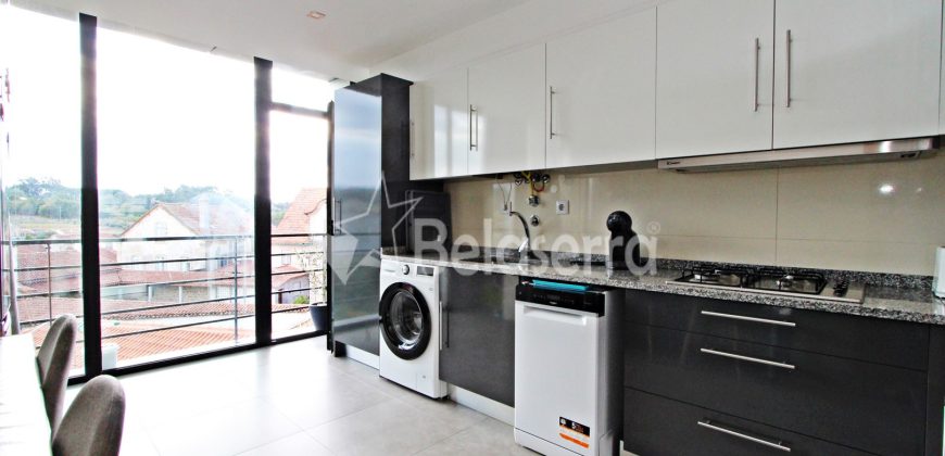Apartamento T2 mobilado e equipado