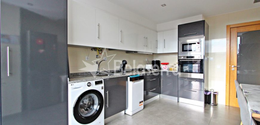 Apartamento T2 mobilado e equipado