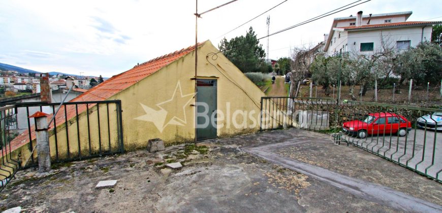 Moradia T2 com Terreno em São Romão