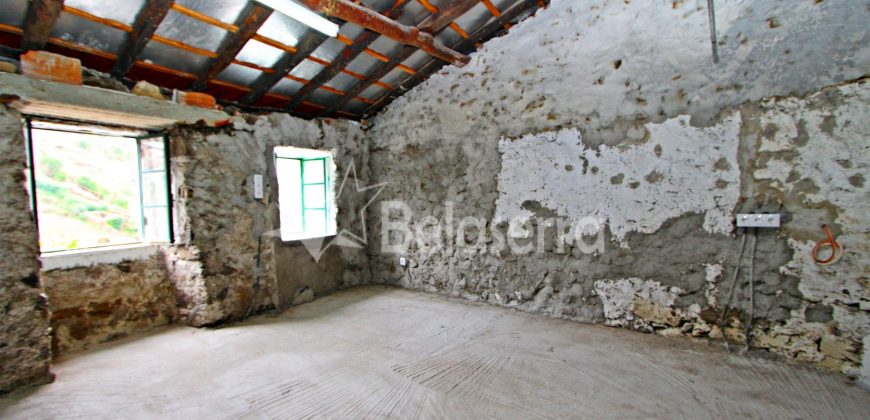 Casa em pedra para recuperar