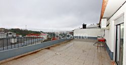 Apartamento T0 com Terraço Privativo de 41m² – Centro de São Romão