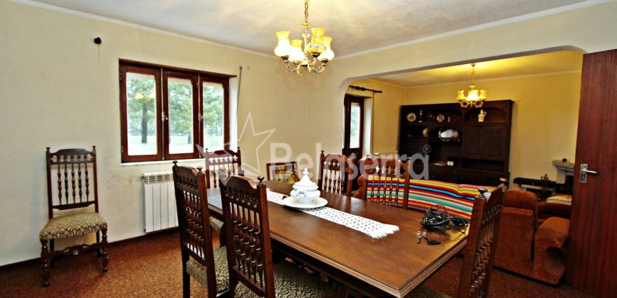 Moradia com Terreno em Gouveia