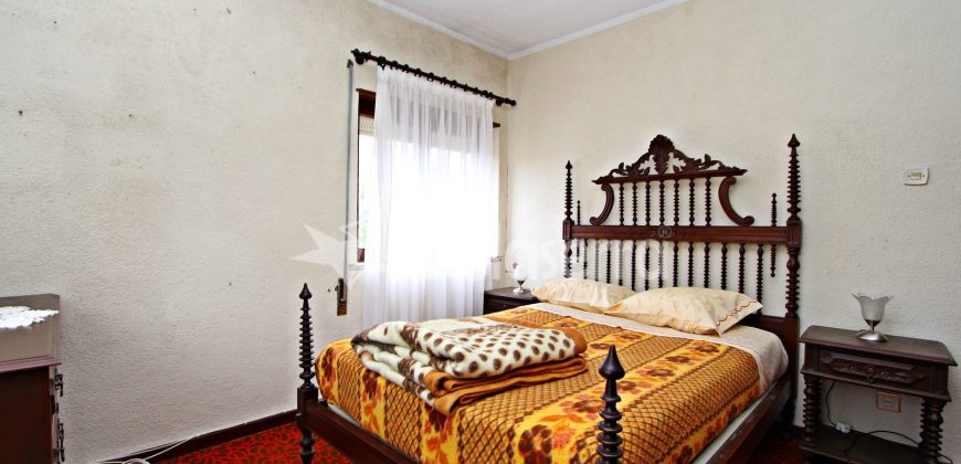 Moradia com Terreno em Gouveia
