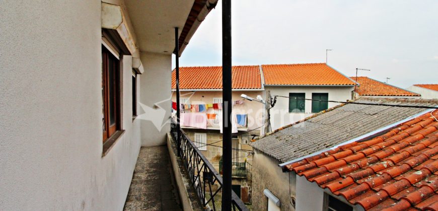 Moradia em Arcozelo da Serra