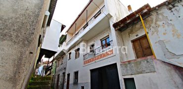 Moradia em Arcozelo da Serra