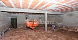 Edifício Com Terreno