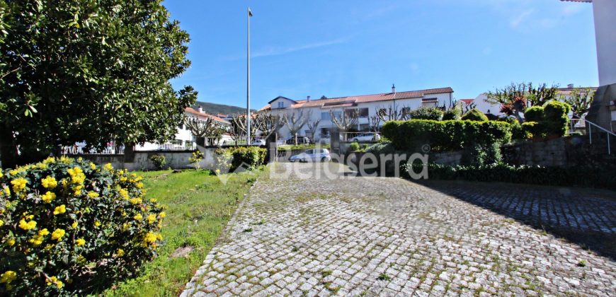 Moradia no Centro de Seia