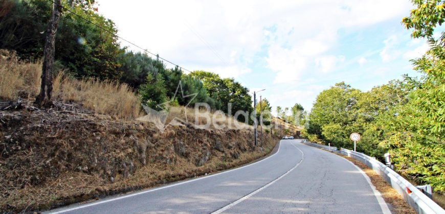 Terreno na Aldeia da Serra