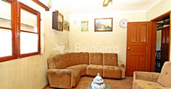 Moradia com terrenos em Girabolhos