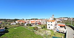 Moradia com terrenos em Girabolhos
